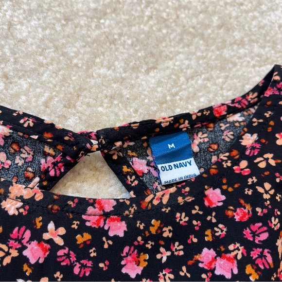NEW Old Navy Dress Womens Medium Pink Black Ditzy Floral Cut Out Back Smocked - Picture 3 of 9